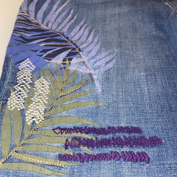 NWT Chico’s So Slimming Girlfriend Slim Leg Sz3 - Picture 6 of 8